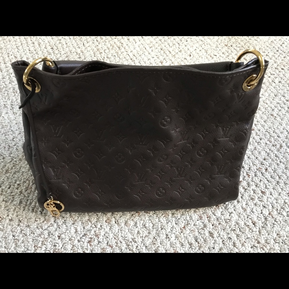 LV artsy empreinte